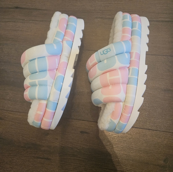 UGG Pride Slide - Unisex | Womens Size 9 - Picture 3 of 11